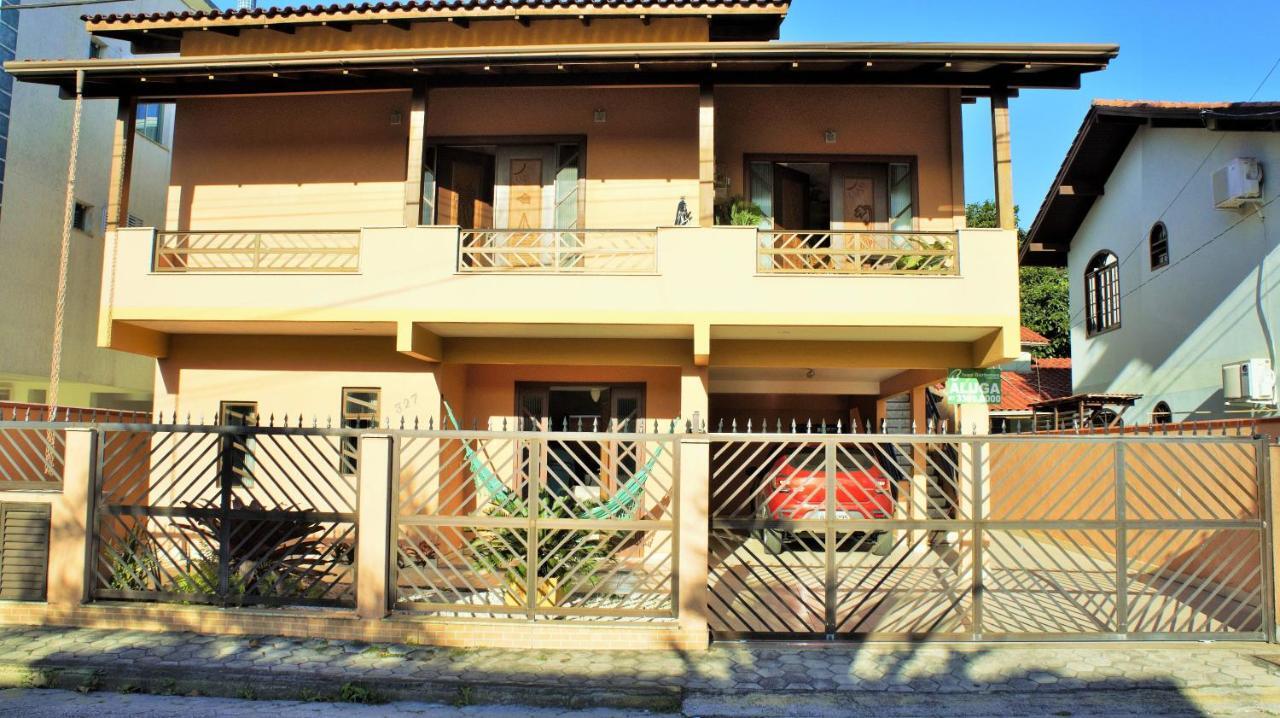 Casa 02 Dorm Na Rua Salmao Villa Bombinhas Exteriör bild